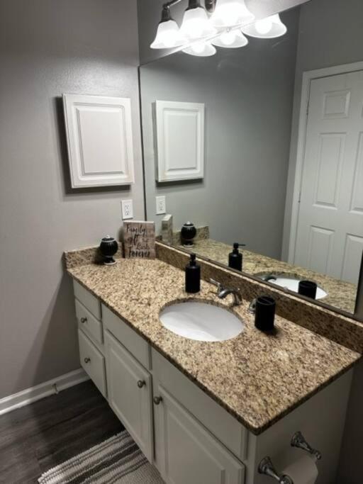 Extravagant 2 Br/2 Ba Apartment Savannah Extérieur photo